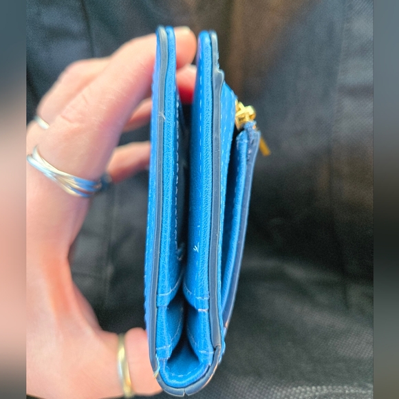 Fossil "Logan" Vibrant Blue Women's Wallet NWOT - Picture 4 of 7